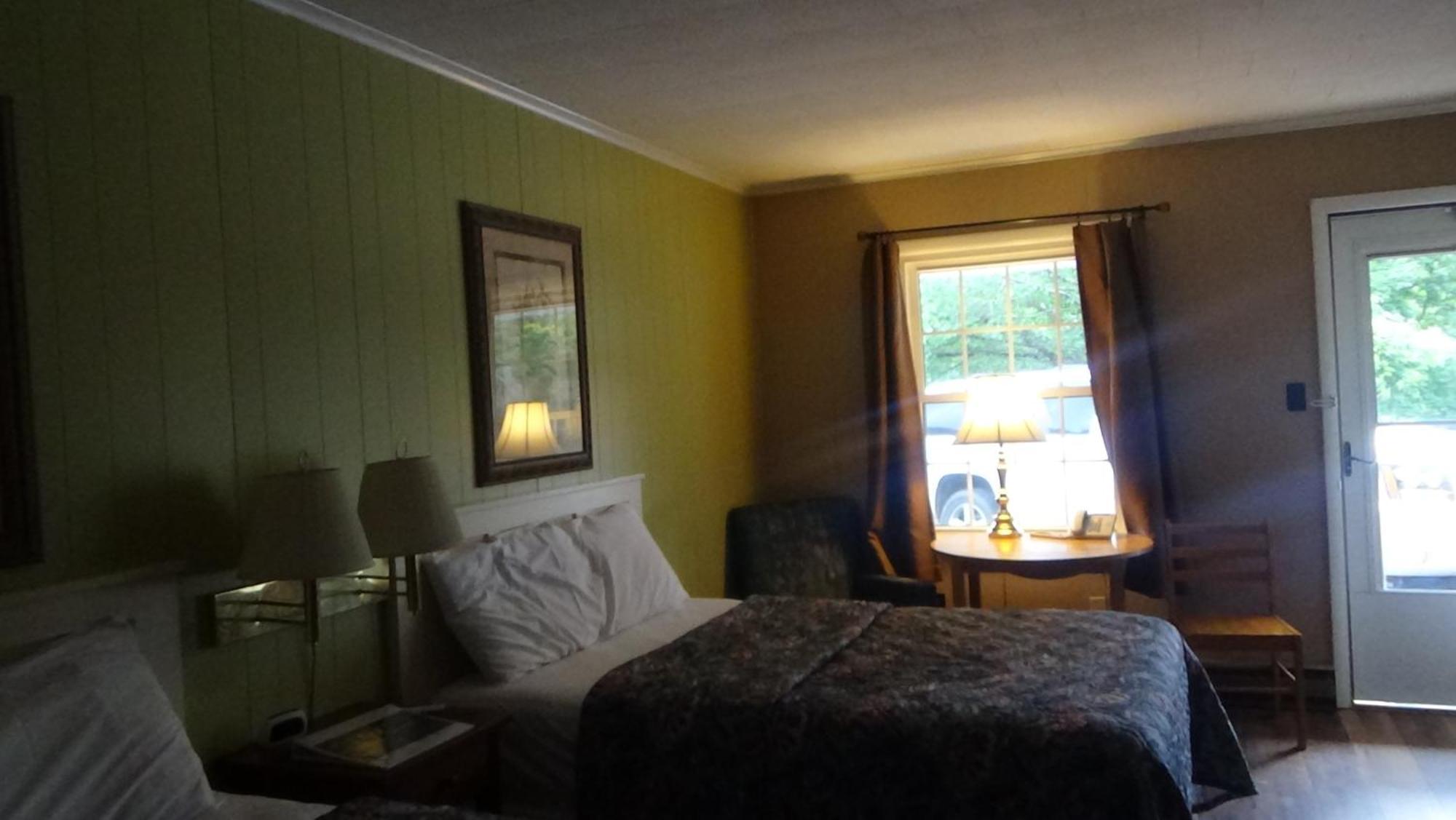 Roseloe Motel Hot Springs Dış mekan fotoğraf